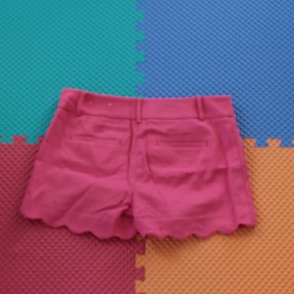 Ann Taylor Loft scallop pink shorts - Picture 4 of 4